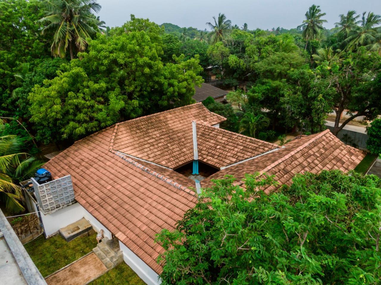 Thambu Illam Hotel Jaffna Exterior photo