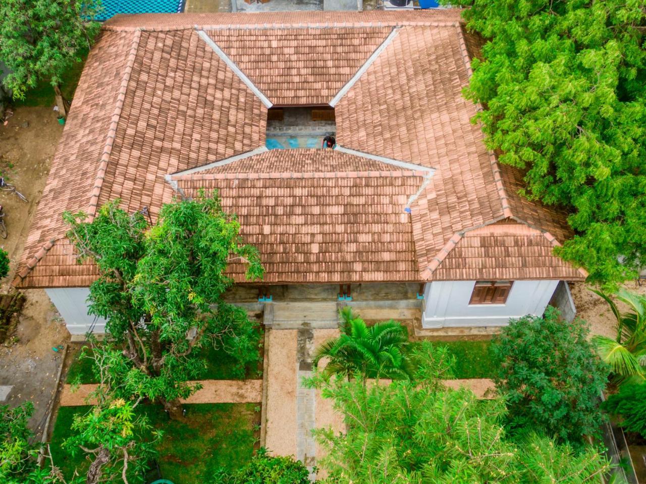 Thambu Illam Hotel Jaffna Exterior photo
