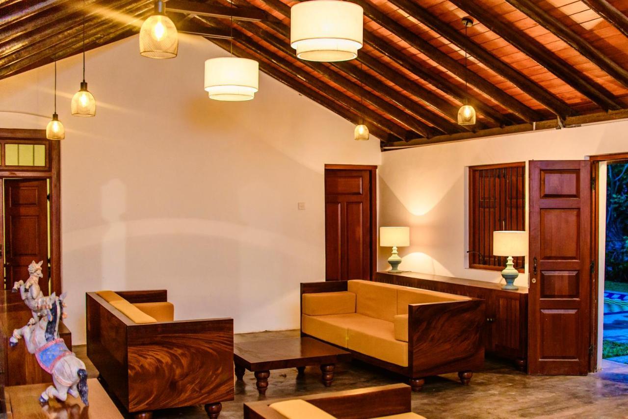 Thambu Illam Hotel Jaffna Exterior photo